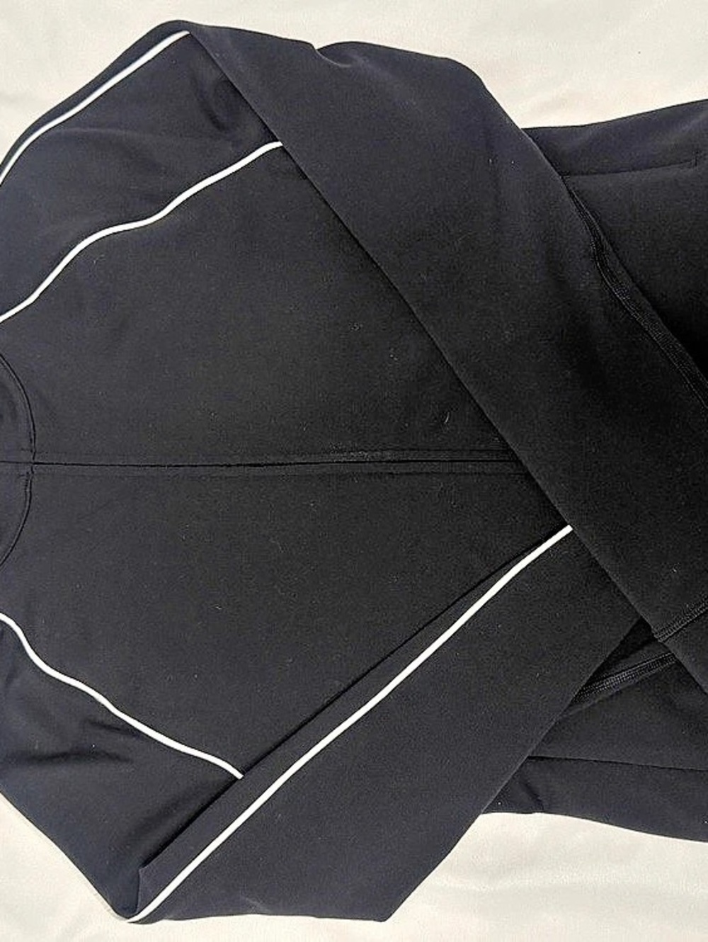 Aritzia Golden Black Piped Zip-Up Top Size Small Like New